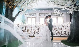婚纱室内照片,浪漫婚纱摄影室内瞬间